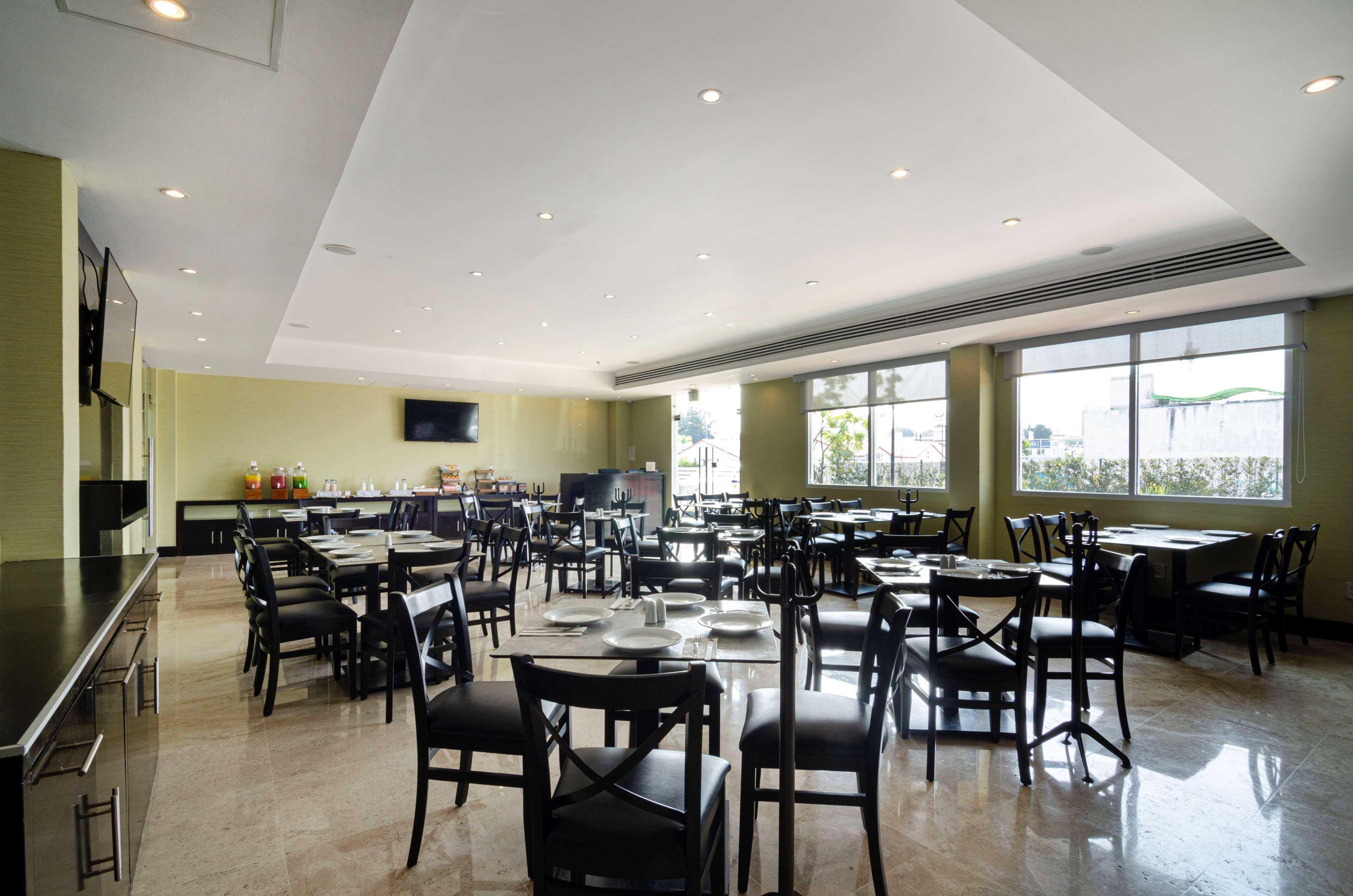 Hotel Doubletree By Hilton Querétaro Extérieur photo