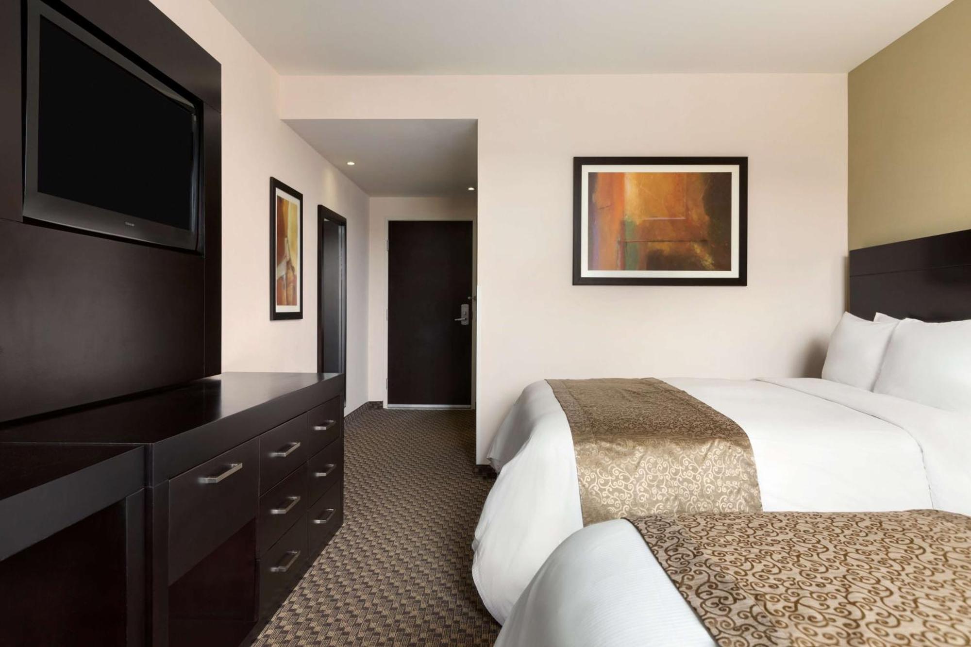 Hotel Doubletree By Hilton Querétaro Extérieur photo
