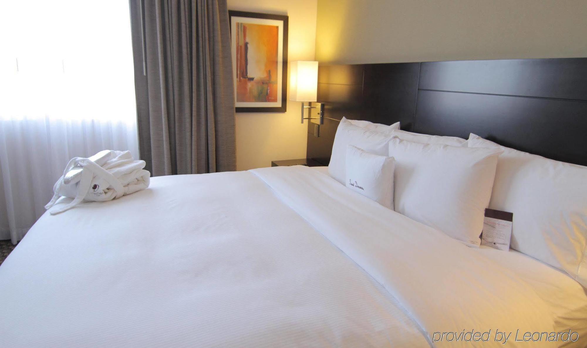 Hotel Doubletree By Hilton Querétaro Extérieur photo